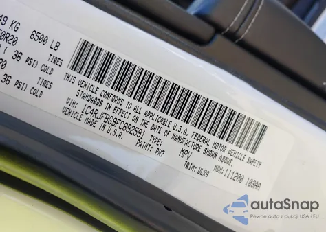 2015 Jeep Grand Cherokee Limited из США, поврежденный, VIN 1C4RJFBG9FC692591